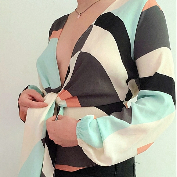 Color Block Blouse - Picture 2 of 3